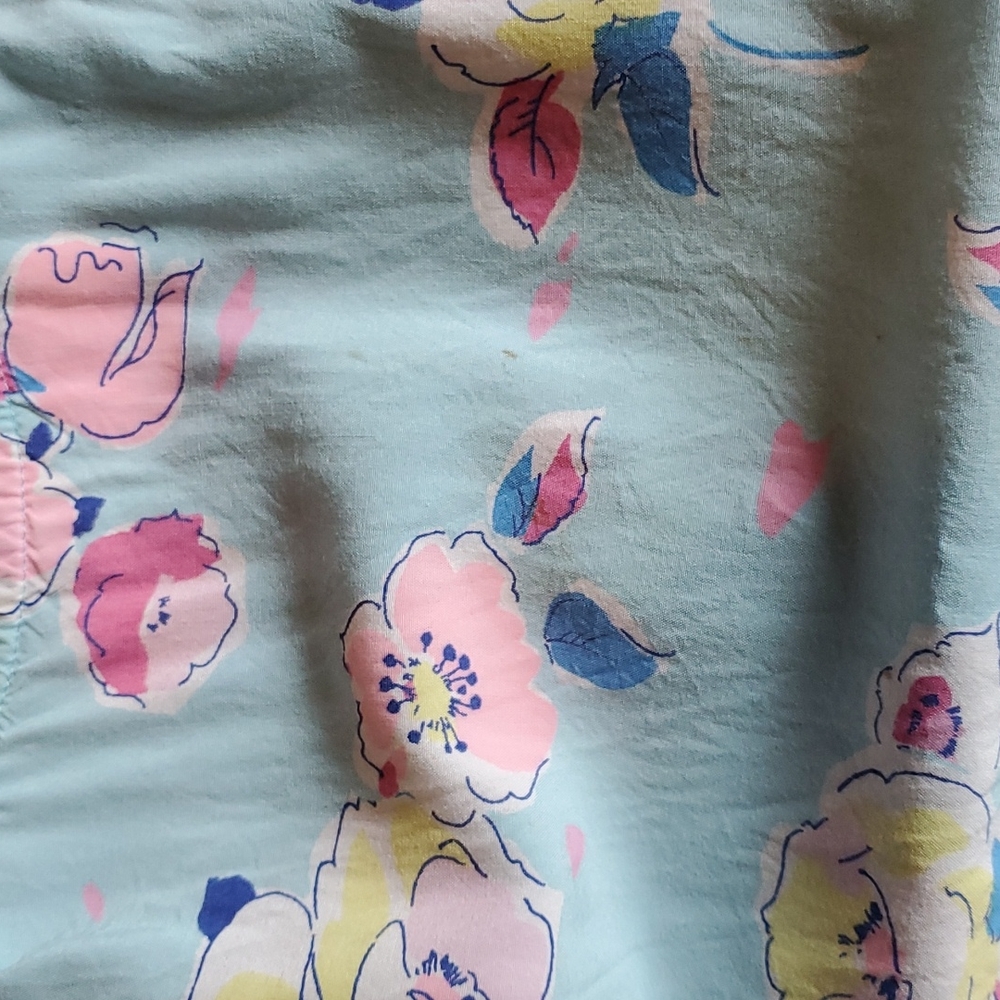 Spring floral tank - Picture 2 of 2